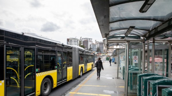 Bugün toplu taşıma ücretsiz mi? 6 Ekim metro, metrobüs, otobüs ücretsiz mi?